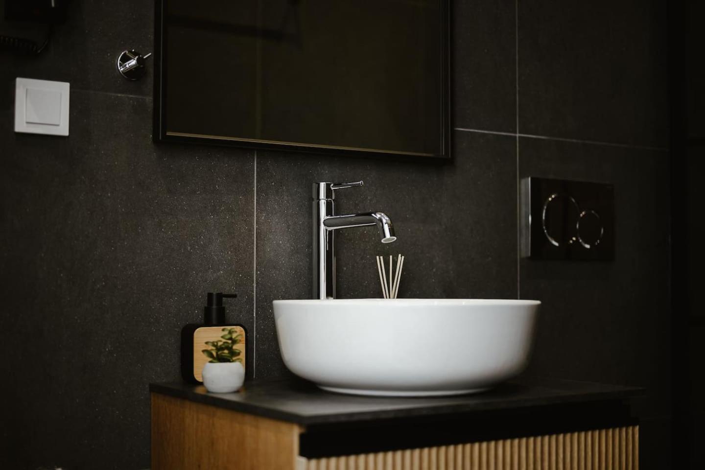 M & N Guesthouse Волос Экстерьер фото